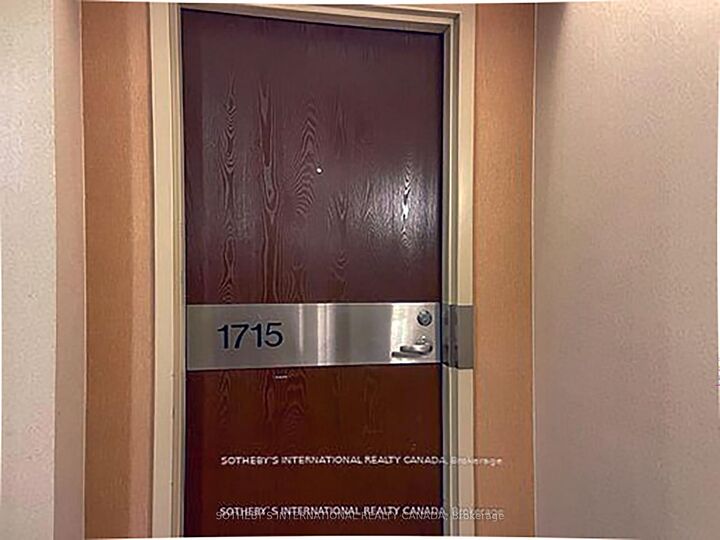 Photo de la propriété:  711 Bay Street 1715  ON M5G 2J8 