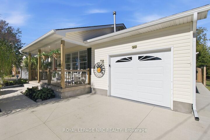 Property Photo:  375 Albany Street  ON L2A 6G3 