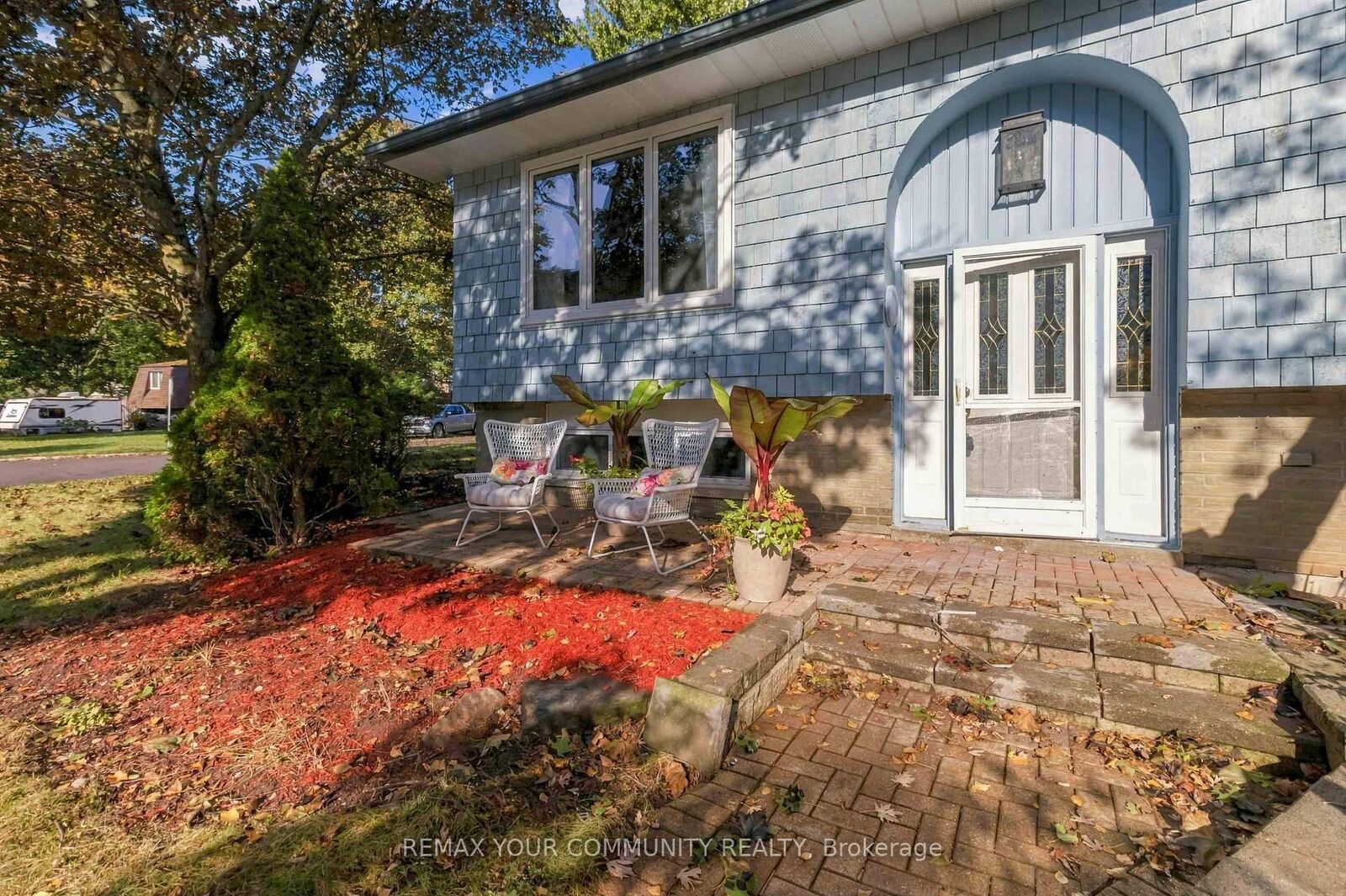 Property Photo:  2063 Waters Edge Drive  ON L6L 1A3 