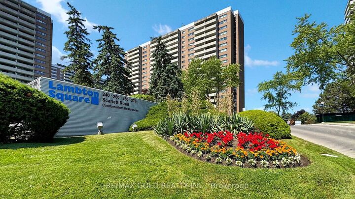 Property Photo:  270 Scarlett Road 1504  ON M6N 4X5 