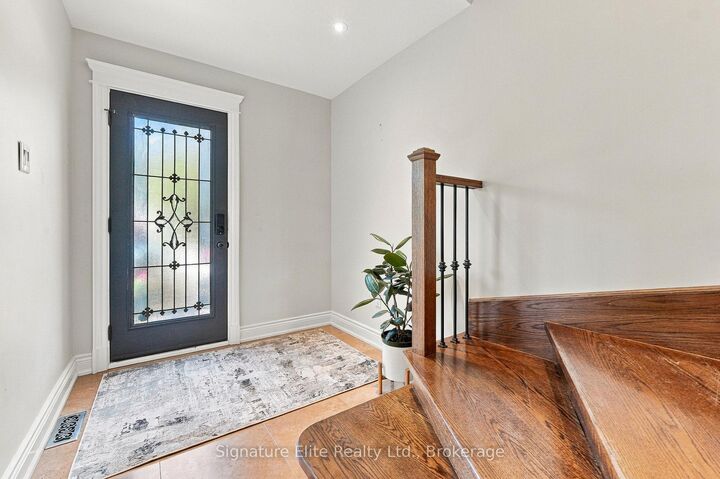Property Photo: 190 Longwood Drive ON L7E 4A2