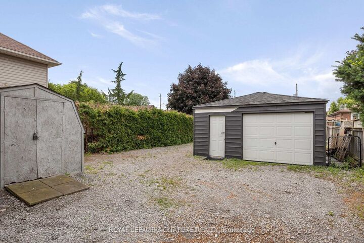 Property Photo:  310 Muriel Avenue 1  ON L1J 2W9 