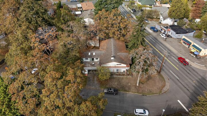 Property Photo: 4086 Quadra St BC V8X 1K6