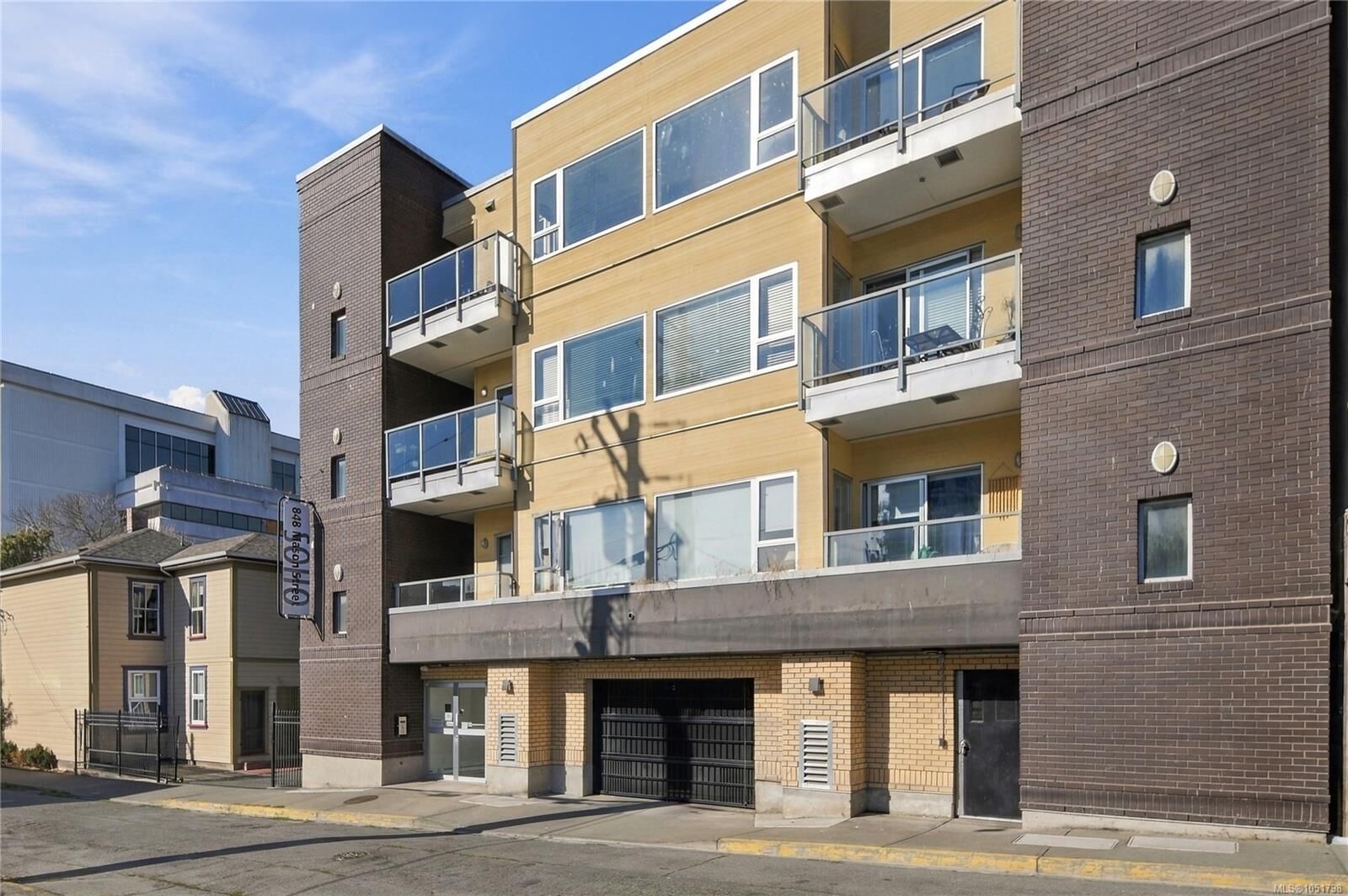 Property Photo:  848 Mason St #401  BC V8W 0A2 