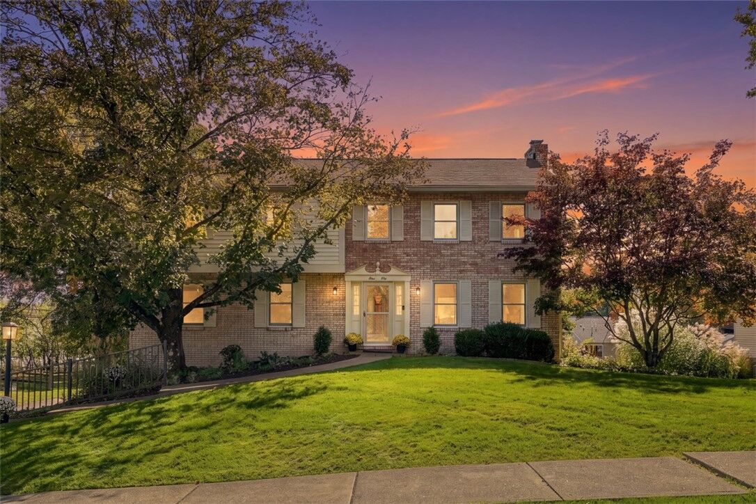 Property Photo:  950 Broad Meadow Drive  PA 15237 