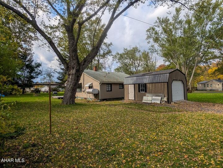 Property Photo:  474 Wayne Boulevard  PA 15521 