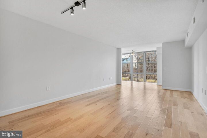 Property Photo:  11800 Sunset Hills Road 512  VA 20190 