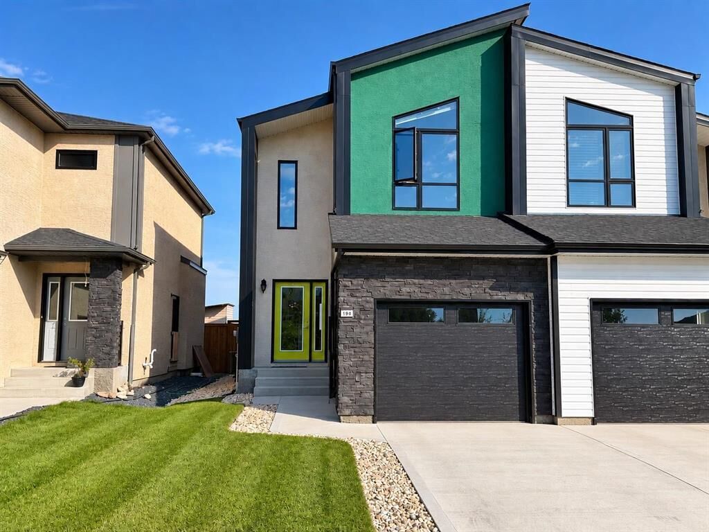 Property Photo:  190 Clarkleigh Crescent  MB R2V 5E3 