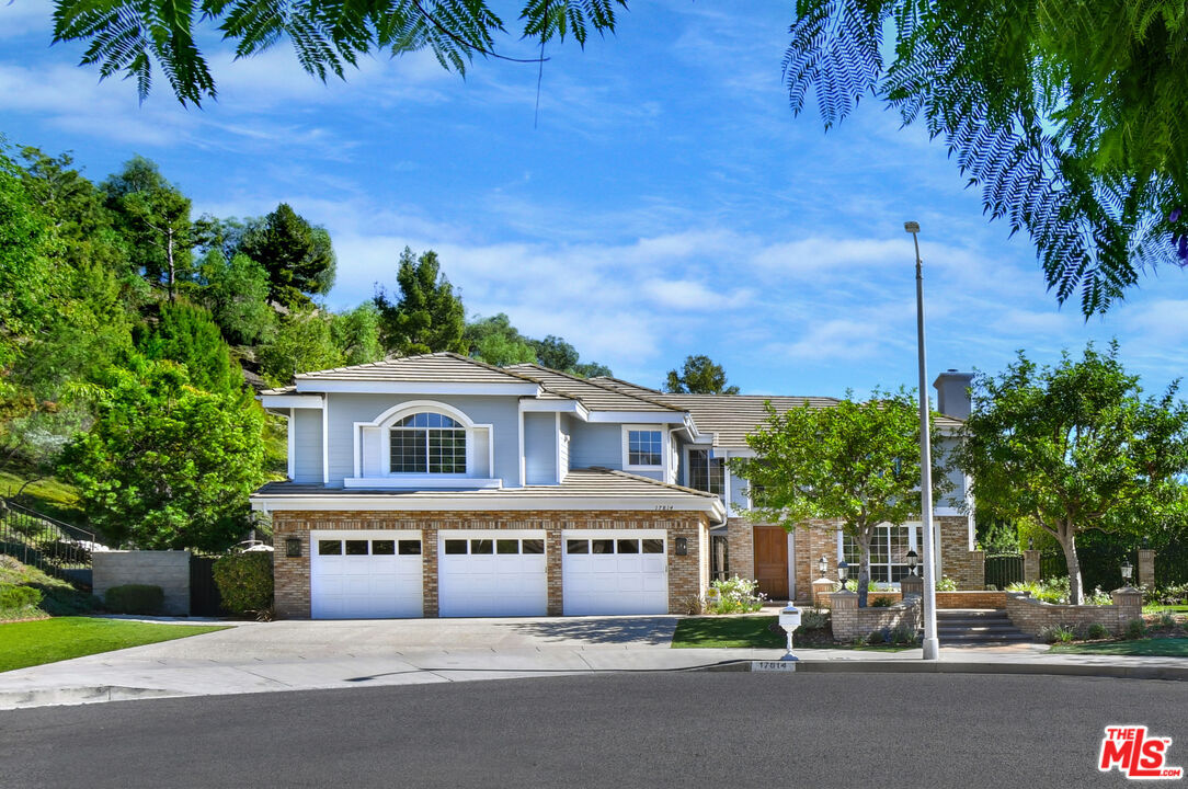 Property Photo:  17814 Greyhawk Pl  CA 91344 