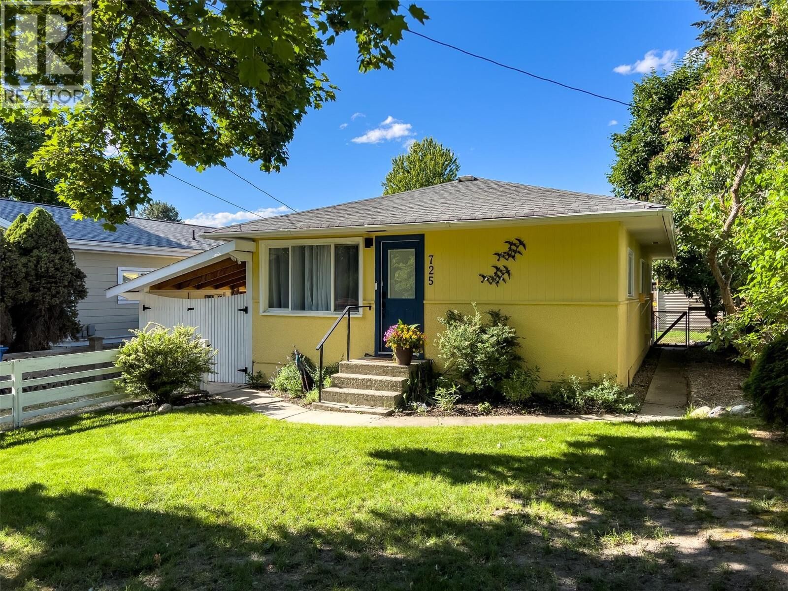 Property Photo:  725 Ritchie Avenue  BC V0H 1N0 
