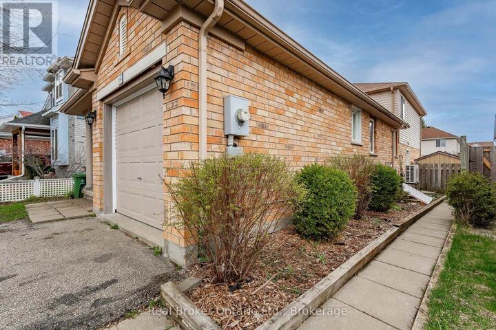 Property Photo:  14 Southcreek Trail B  ON N1G 4Y8 