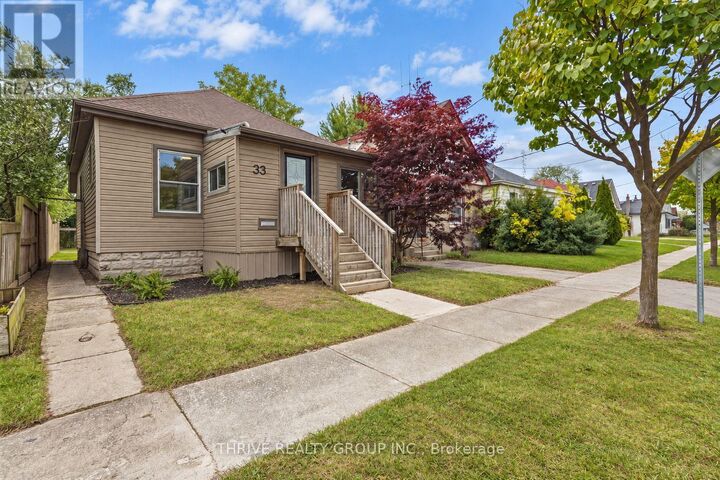 Property Photo:  33 Glenwood Avenue East  ON N5Z 2P7 