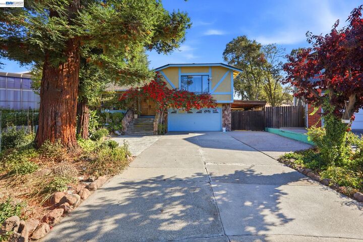 Property Photo:  30 Saint Claire  CA 94523 