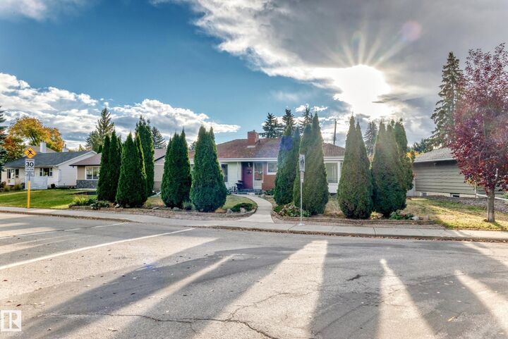 Property Photo: 14423 96 Avenue NW AB T5N 0C6