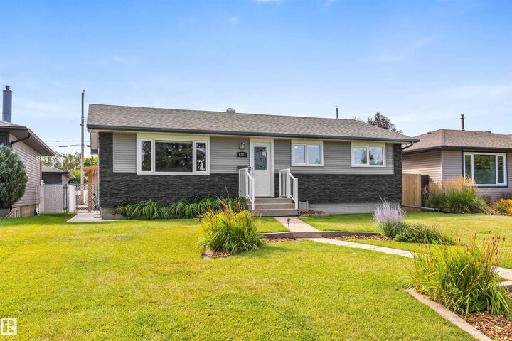 Property Photo:  6207 85 Avenue NW  AB T6B 0J4 