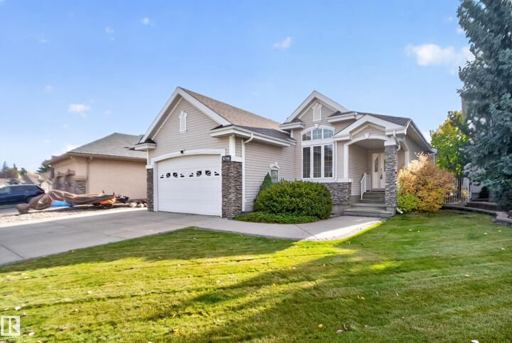 Property Photo:  876 Twin Brooks Close NW  AB T6J 6V2 