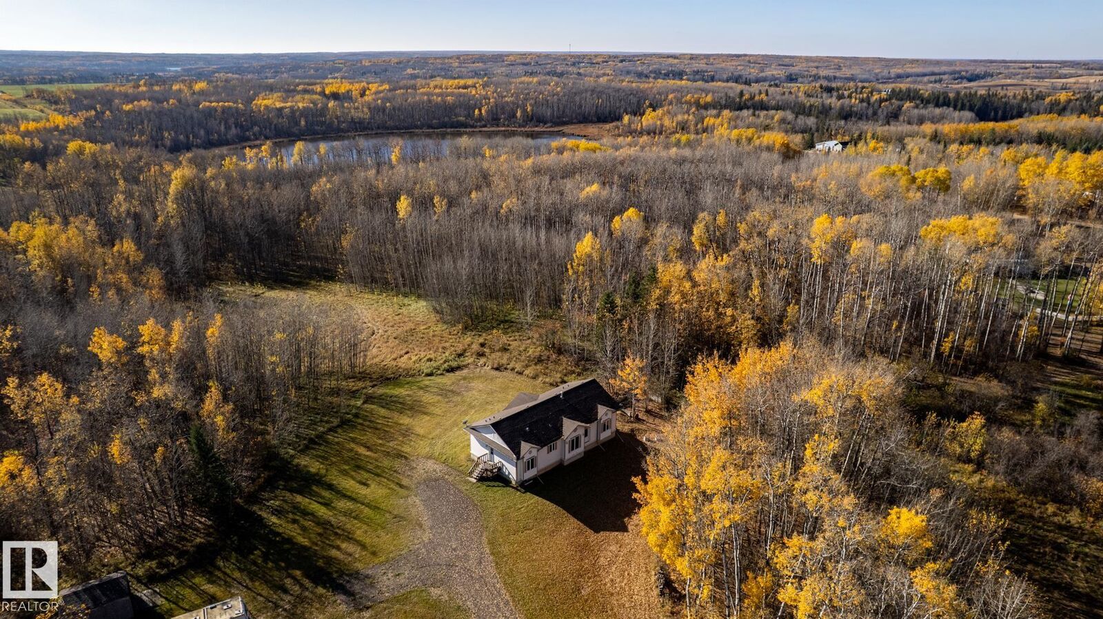 Property Photo:  55220 Range Road 13 8  AB T0E 1V0 