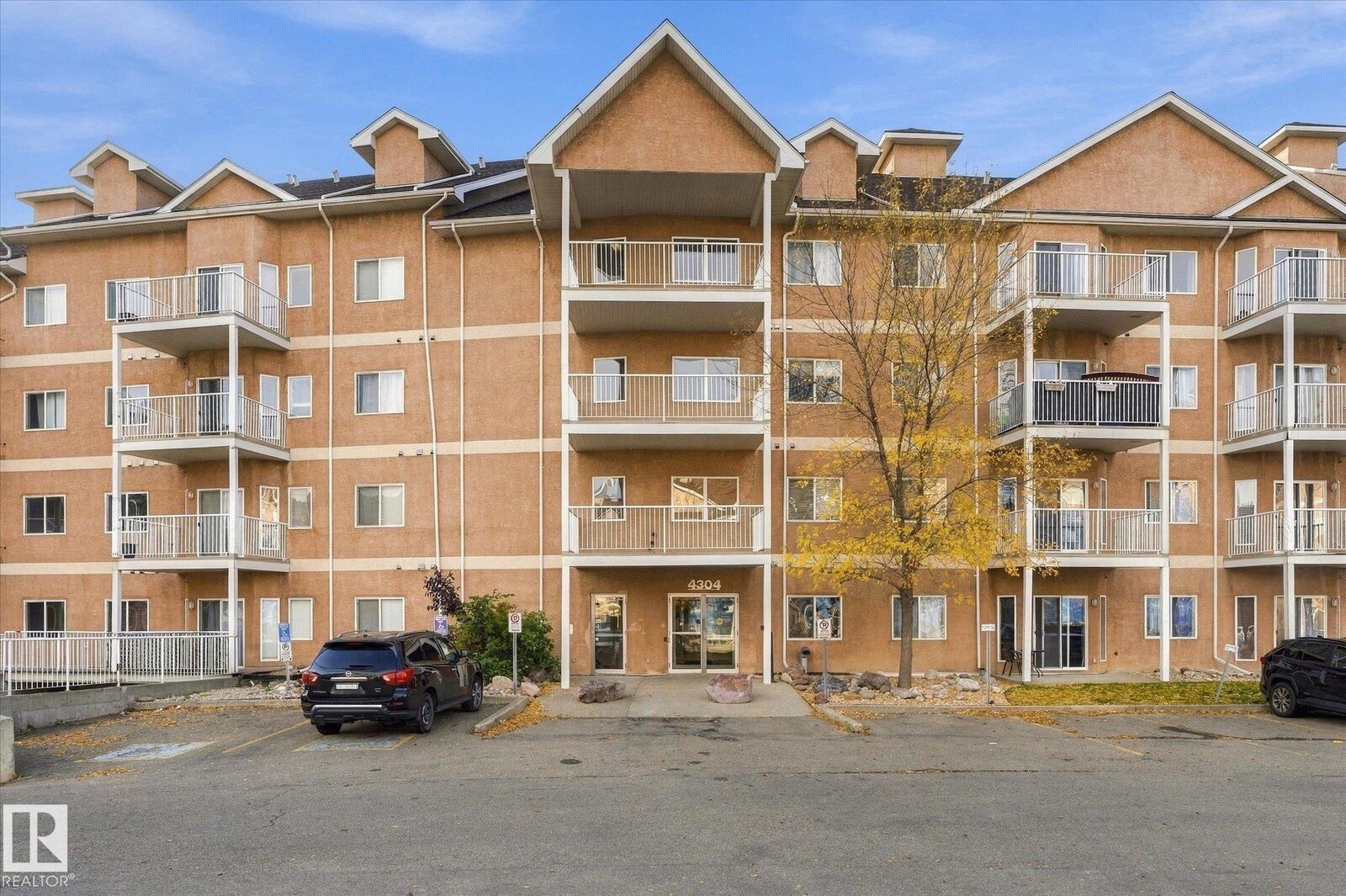 Property Photo:  4304 139 Avenue NW 322  AB T5Y 0H6 