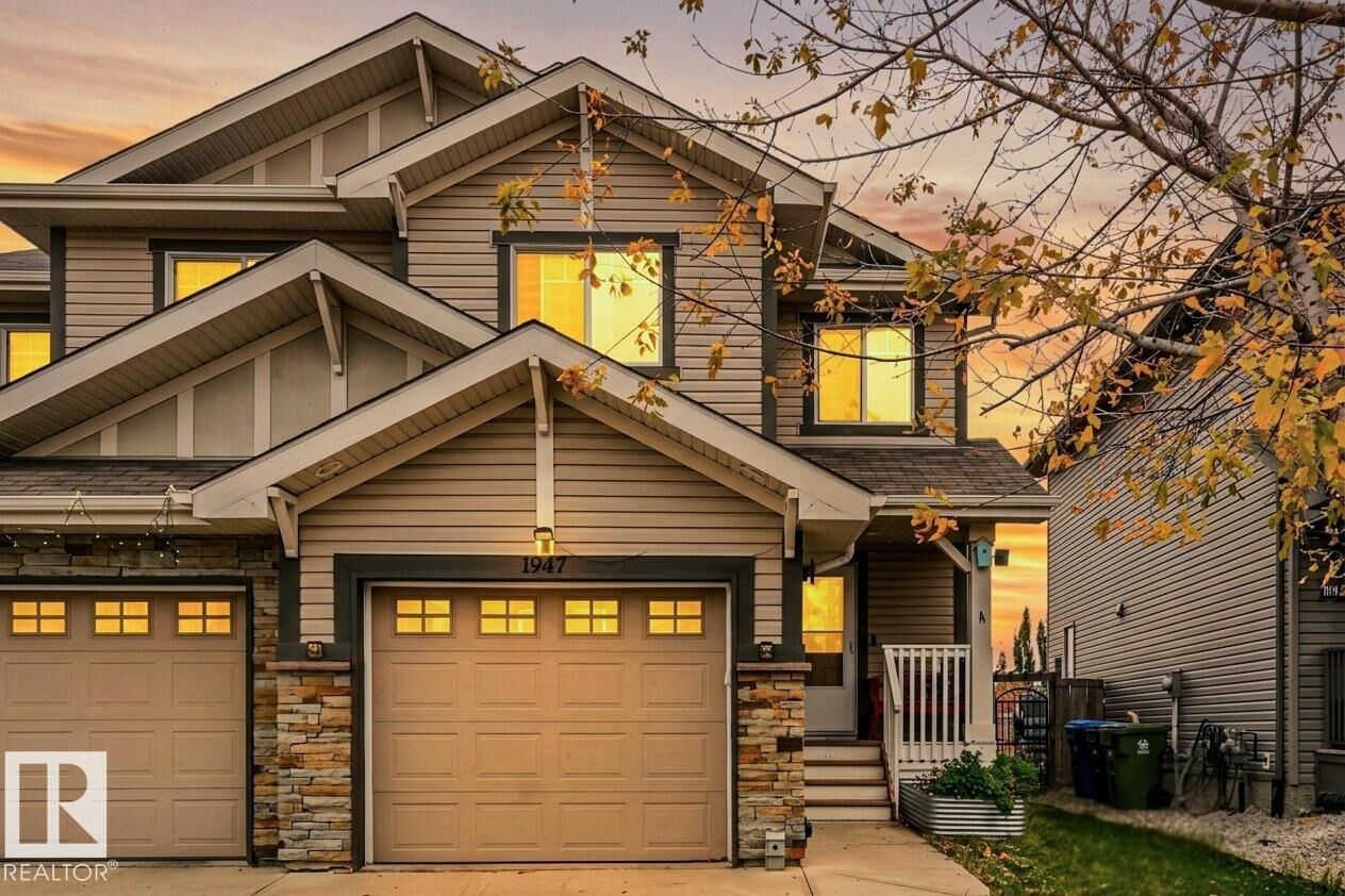 Property Photo:  1947 118 Street SW  AB T6W 2E4 