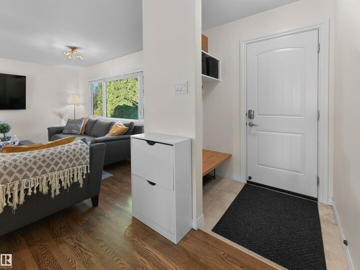 Property Photo:  14527 86 Avenue NW  AB T5R 4B5 