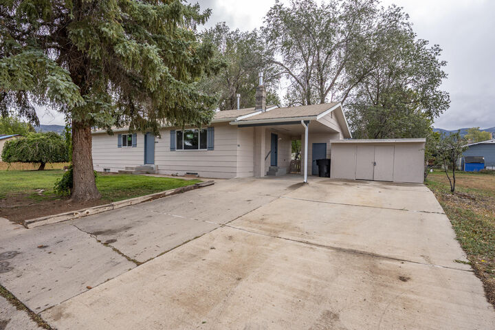 Property Photo:  397 W 500 N  UT 84761 