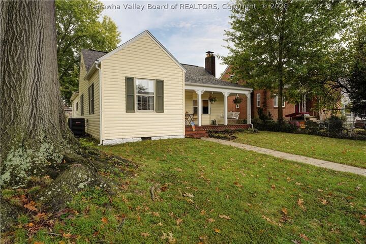 Property Photo:  724 Holley Street  WV 25177 