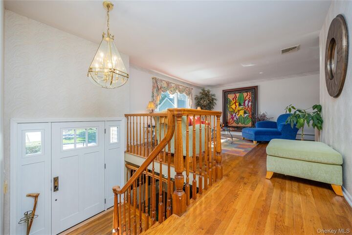 Property Photo:  5 Gurnee Drive  NY 10980 