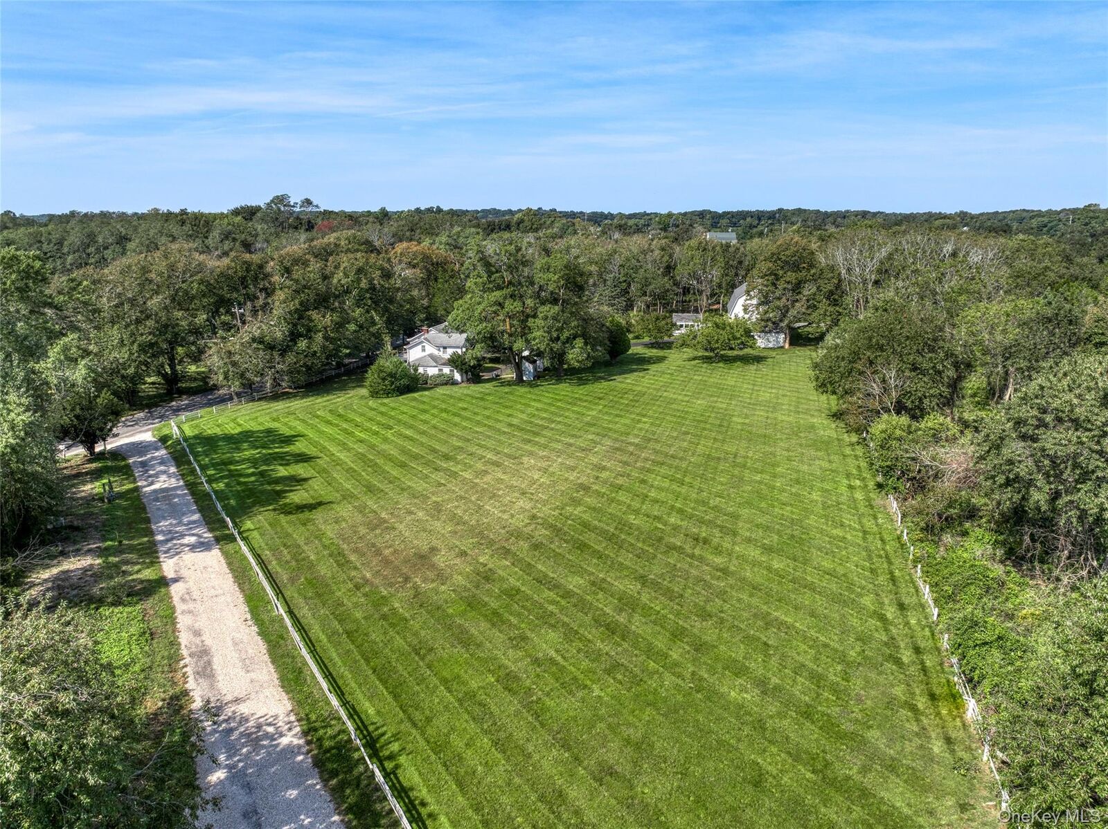Property Photo:  2220 Akerly Pond Lane  NY 11971 