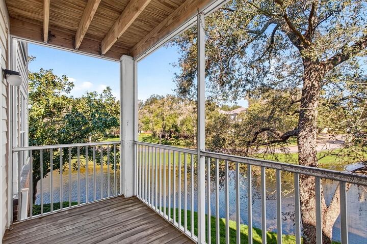 Property Photo: 4211 Chatham Oak Court 111 FL 33624