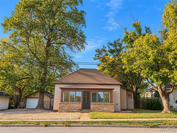Property Photo:  315 E Washington Street  MO 65453 