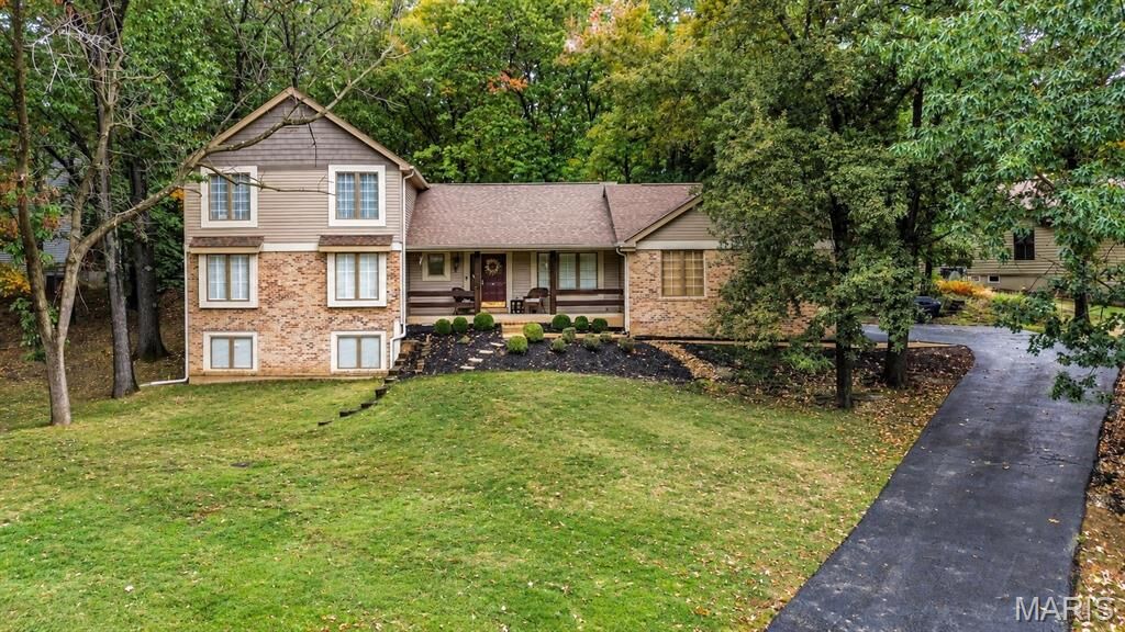 Property Photo: 428 Sundowner Ridge Court MO 63011