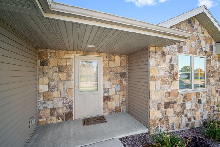 Property Photo:  300 Clover Ln  WI 53048 