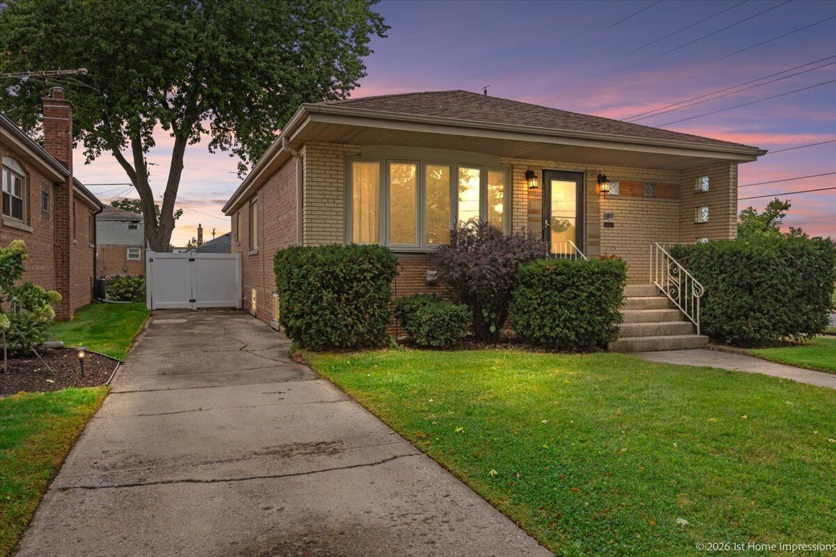Property Photo:  9100 S Ridgeway Avenue  IL 60805 