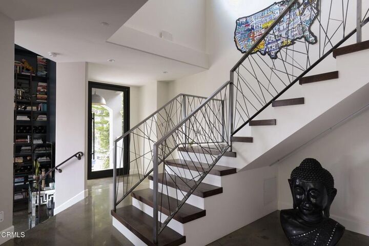 Property Photo: 1411 Edgehill Place CA