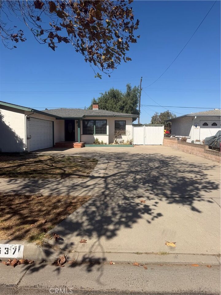 Property Photo:  537 E Mariposa  CA 93454 