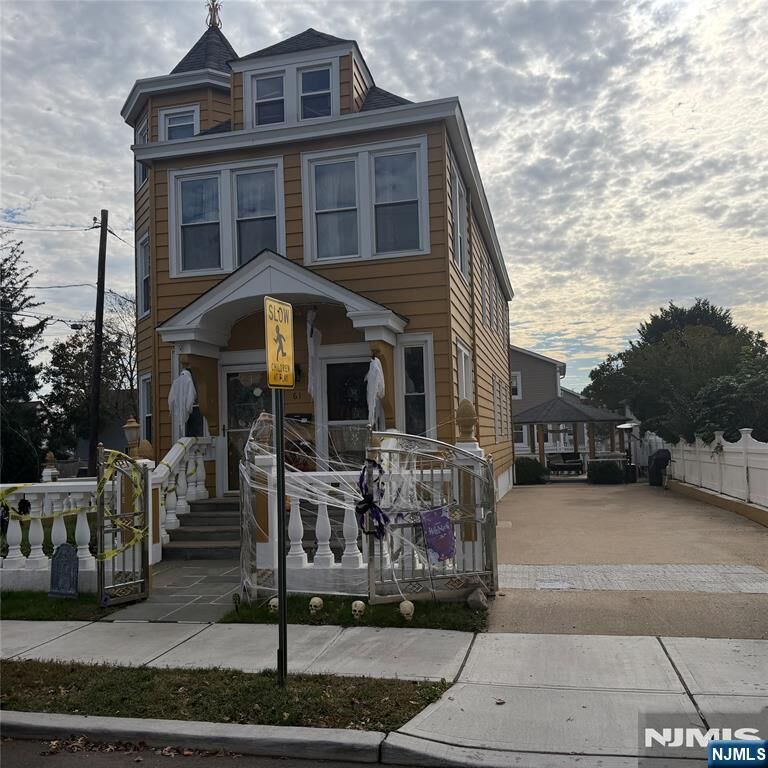 Property Photo:  61 Grove 1  NJ 07644 