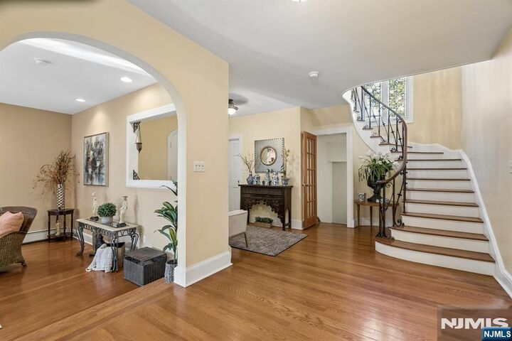 Property Photo: 632 Belgrove Drive NJ 07032