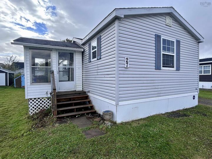 Property Photo: 27 High Street Estates NS B2H 4B8