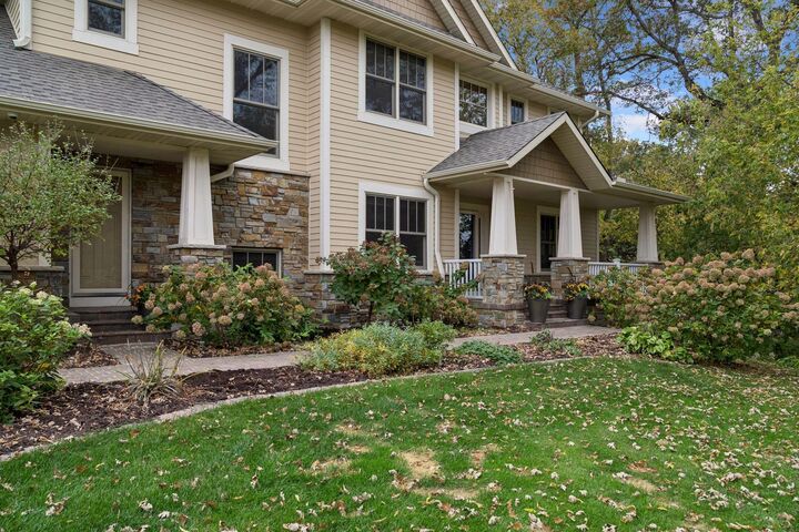 Property Photo:  14629 Lake Street Extension  MN 55345 