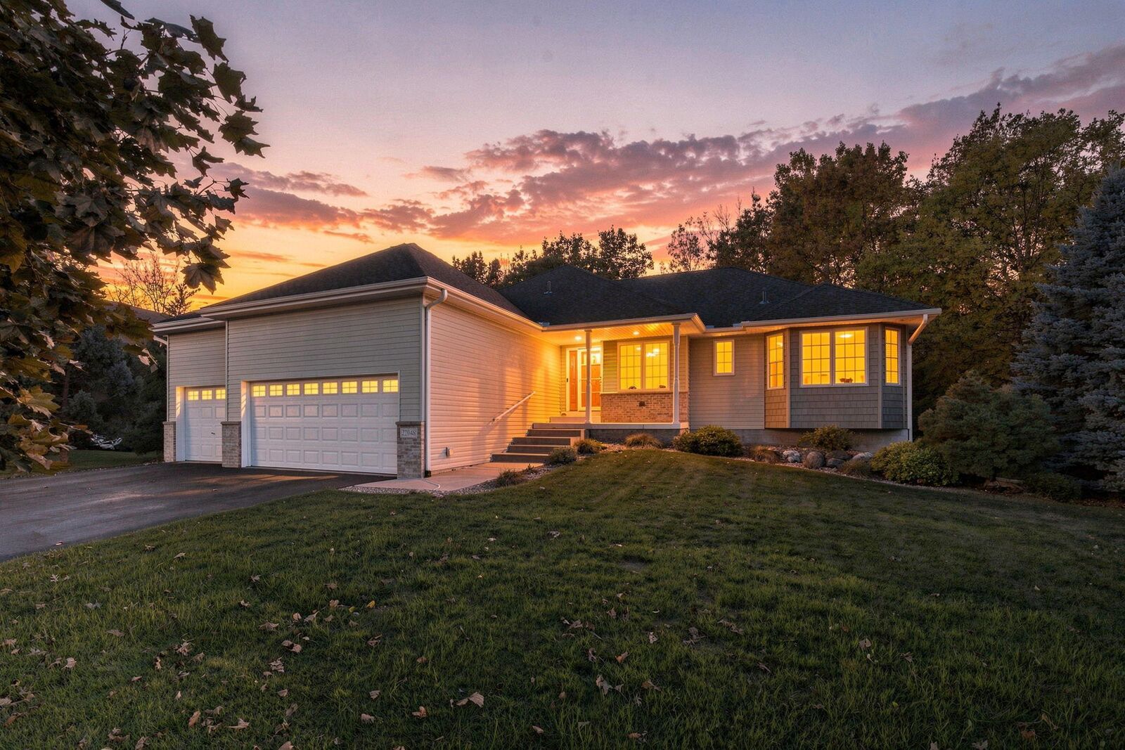 Property Photo:  22048 Elston Avenue  MN 55025 