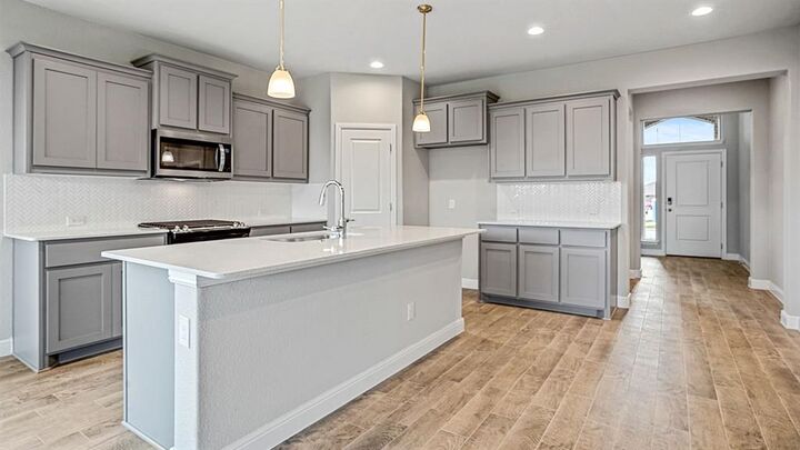 Property Photo: 1426 Canterbury Trail TX 75115