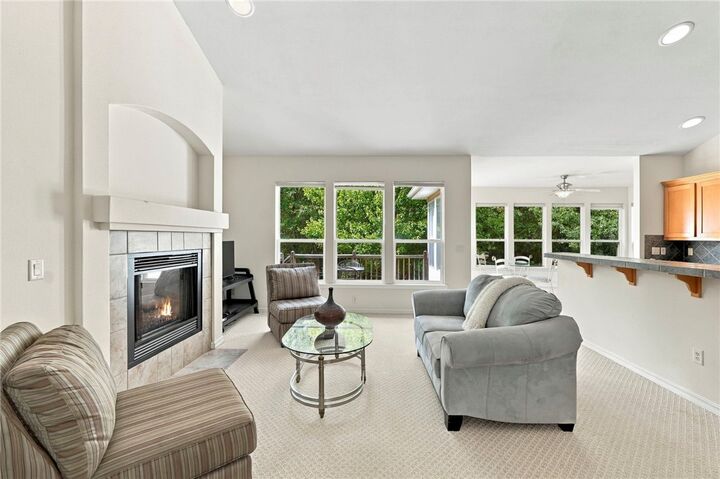 Property Photo:  2 Penny Lane  AR 72714 