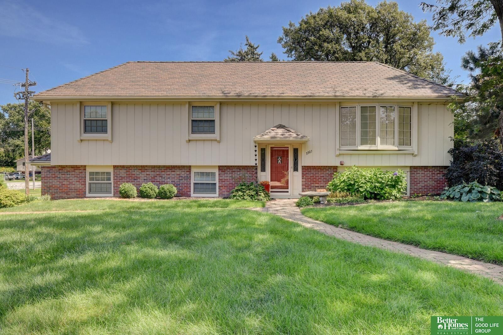 Property Photo:  3303 S 116 Street  NE 68144 