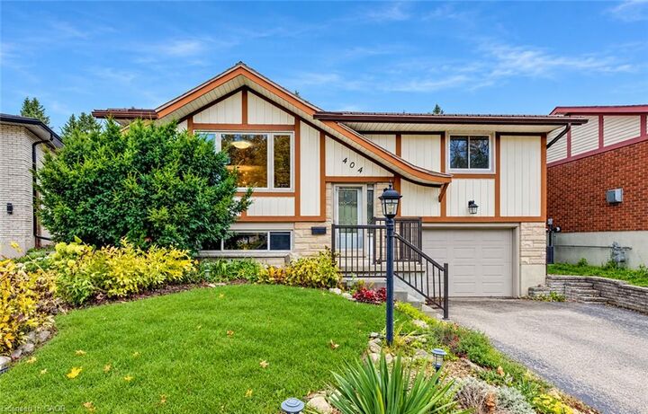 Property Photo:  404 Lakeview Drive  ON N2L 4Z6 