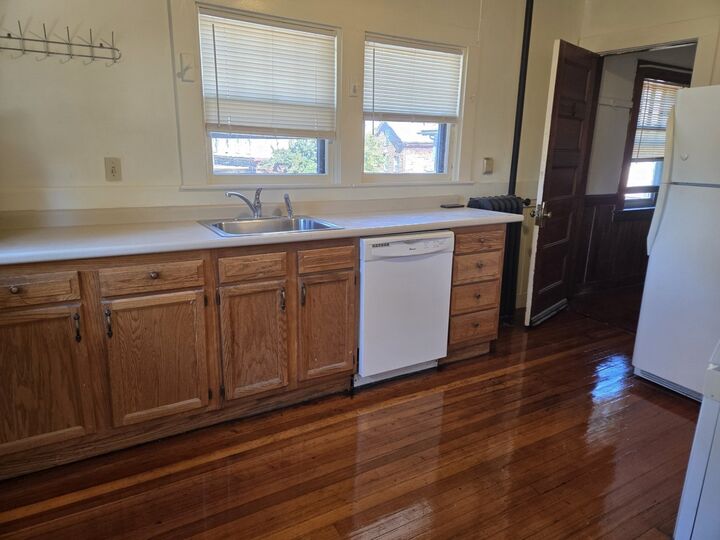 Property Photo:  96 Mt. Auburn 96  MA 02472 