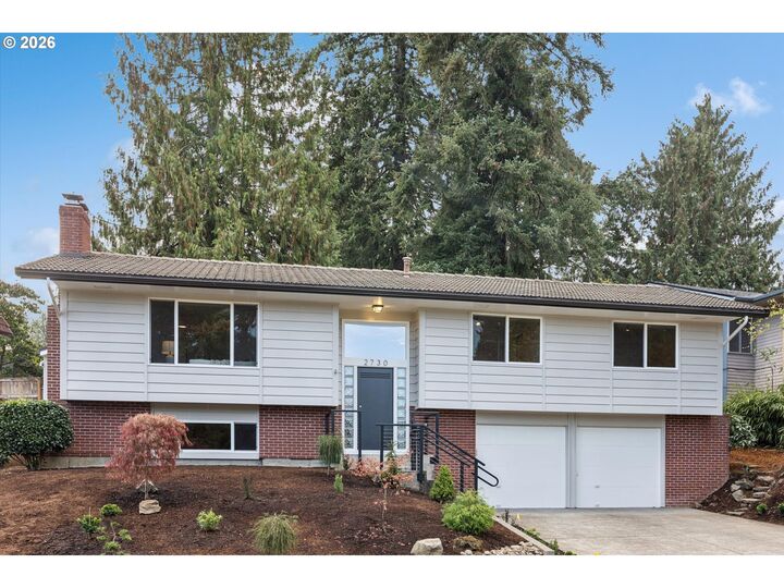 Property Photo:  2730 SW Plum Ct  OR 97219 