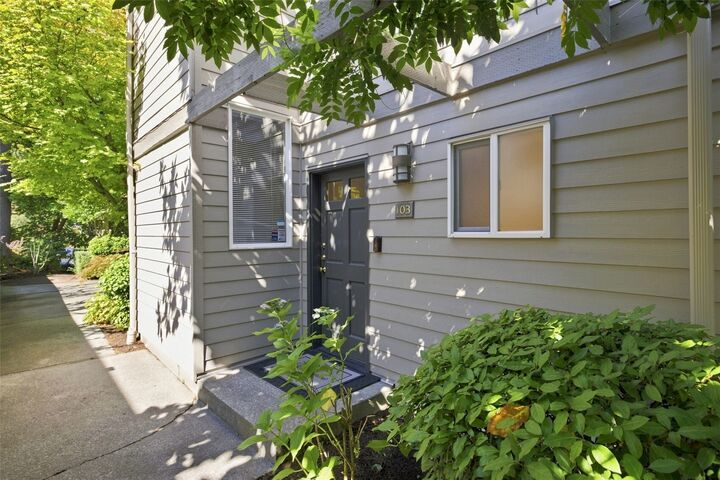 Property Photo: 12506 26th Avenue NE A103 WA 98125