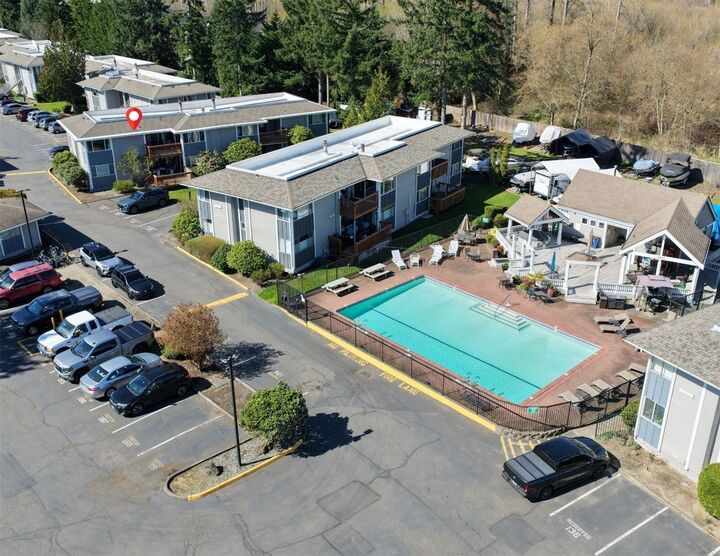 Property Photo:  17404 NE 45th Street 170  WA 98052 