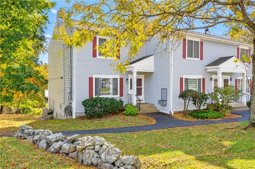 Property Photo:  5 Eagle Run  RI 02818 