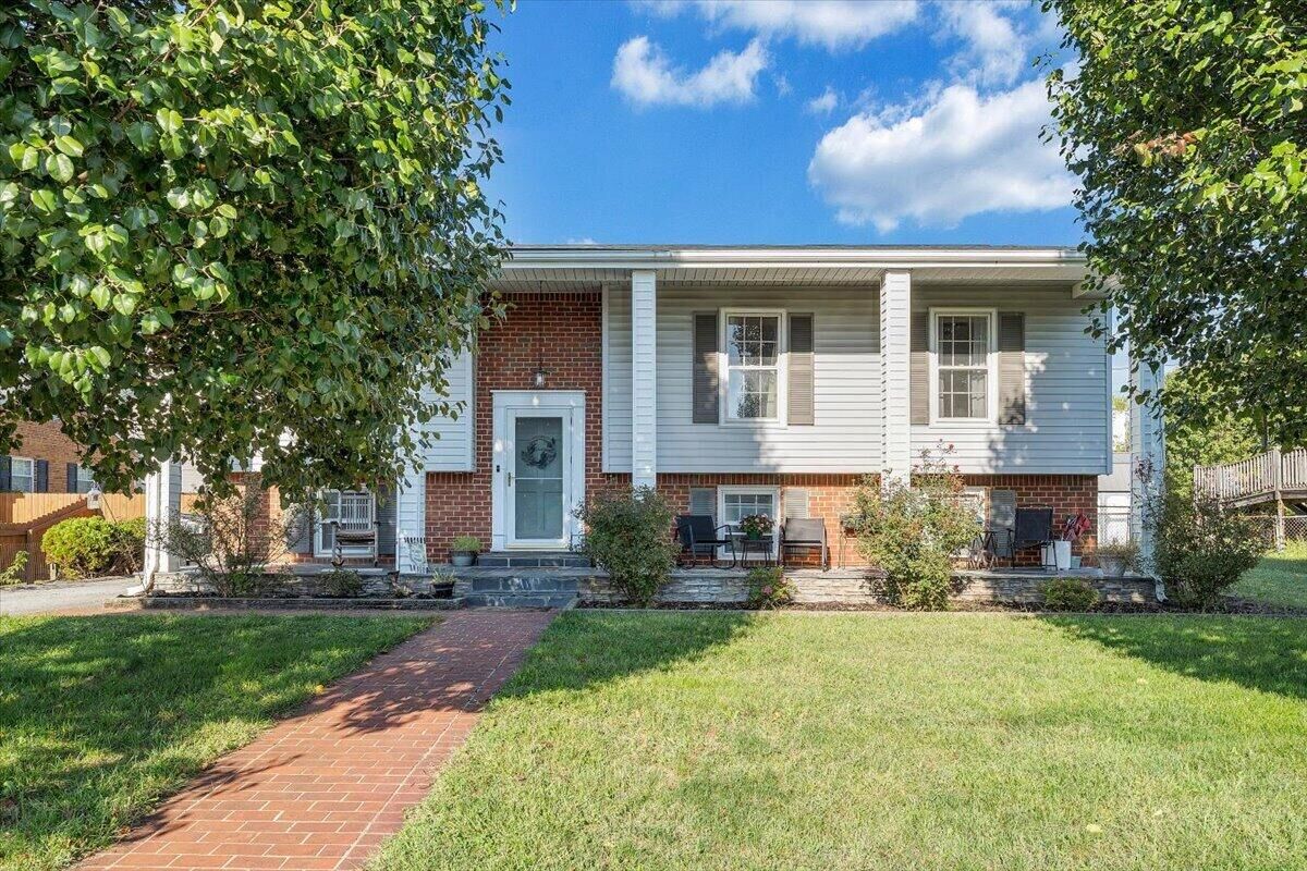 Property Photo:  453 Stoneacres Dr  VA 24179 